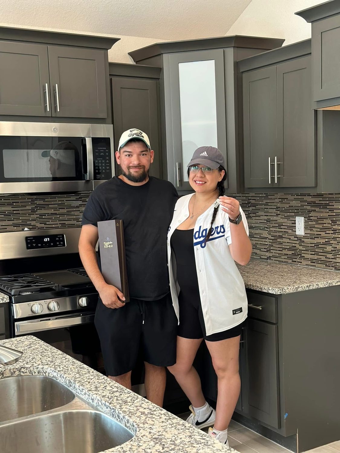 Client closing photo 16
